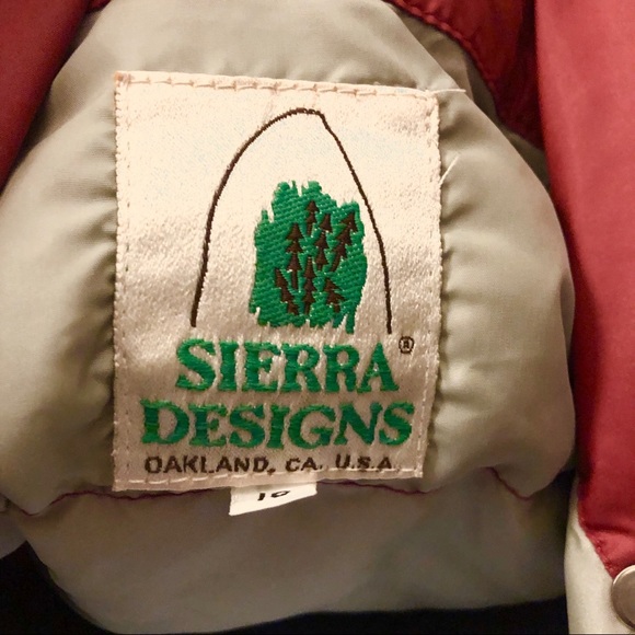 - Woman’s down coat. - Picture 5 of 8